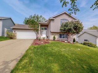 4507 Manor Park Dr NW, Rochester, MN 55901