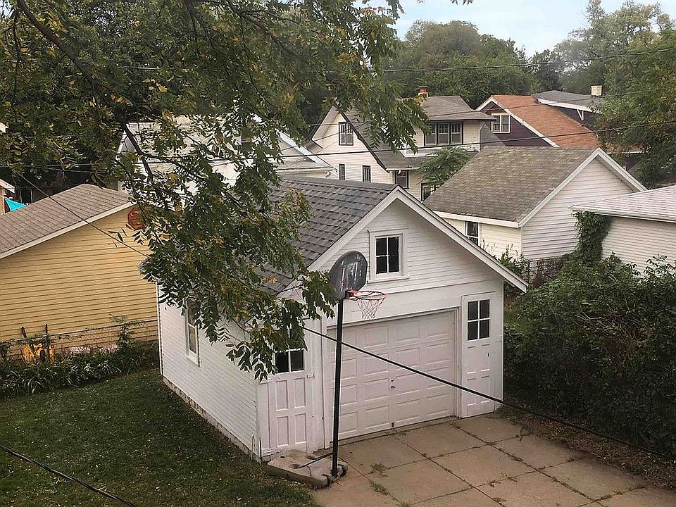 2nd image of 4918 Webster St