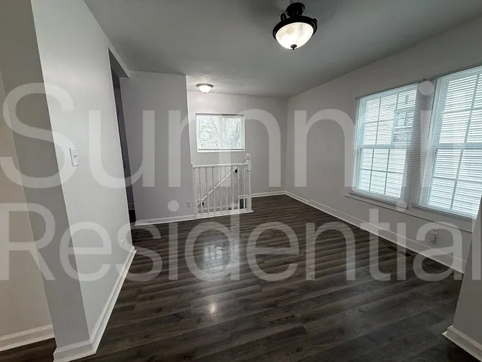 3 bed, 1.0 bath, 1044 sqft, $1,395 — Photo 4