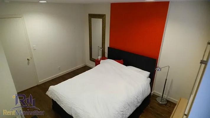 Rented by Rent Manhattan | media 13