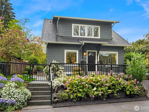 8205 18th Avenue NE, Seattle, WA 98115