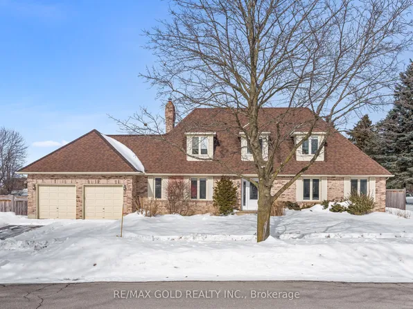 72 Goodfellow Cres, King, ON L0G 1N0