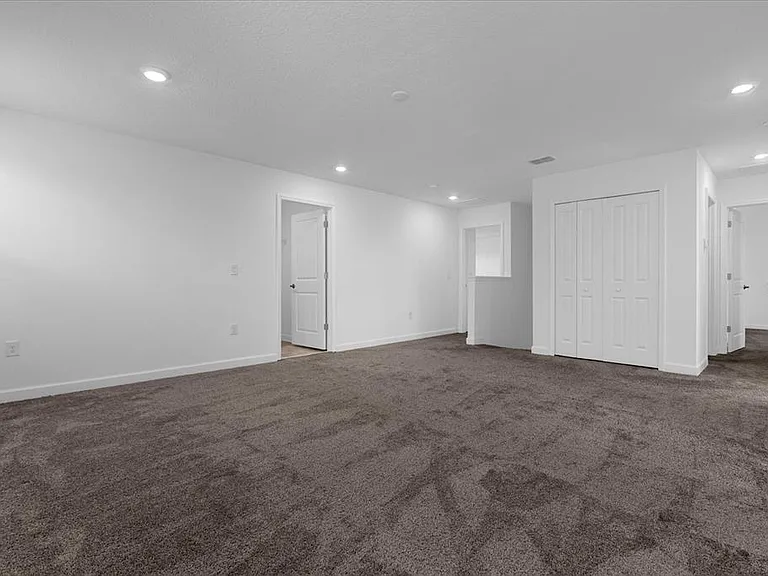 5033 Bessie Ct — Photo 11