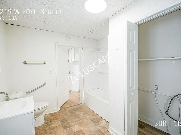 1219 W 20th St — Photo 13