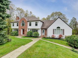 7 Edgewood Rd, Westborough, MA 01581