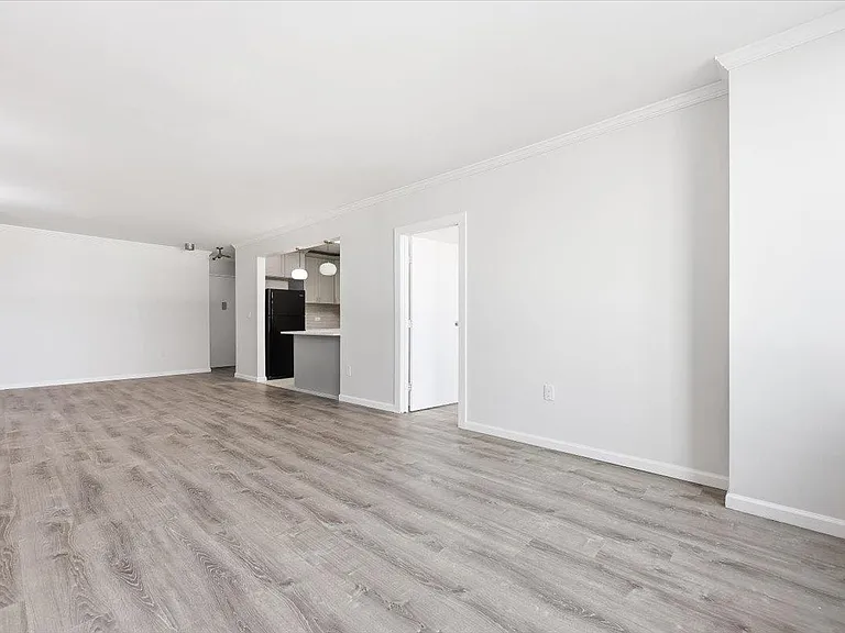 45 River Dr S #609 — Photo 16