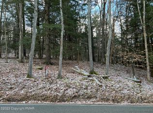 527 Circle H Rd, East Stroudsburg, PA 18302