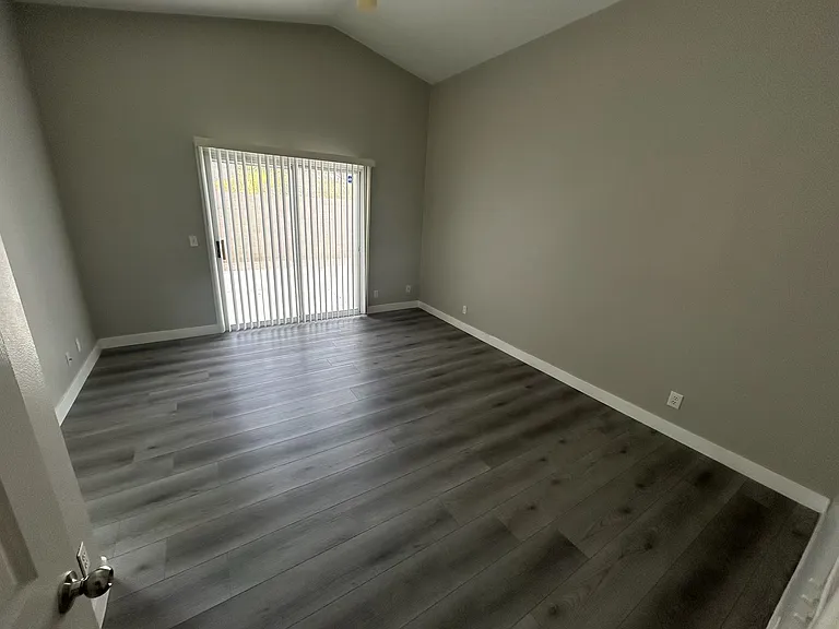 9411 Morehouse Pl — Photo 4