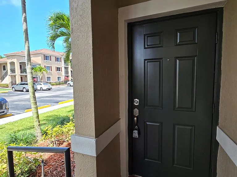 22401 SW 88th Pl #15 — Photo 17