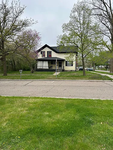 233 N Chestnut St #A Photo 1 233 N Chestnut St #A Photo 1