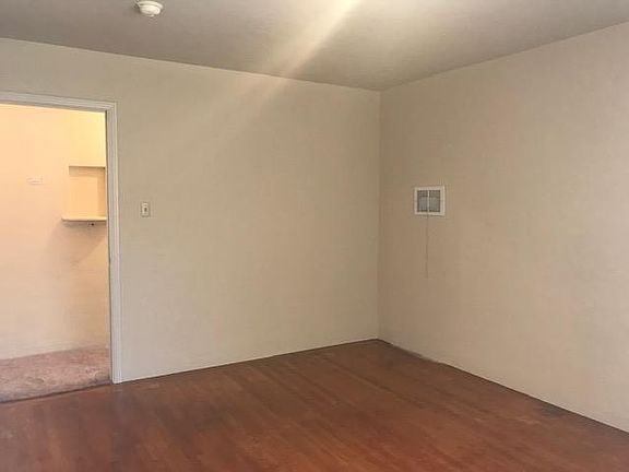 5th image of 1019 Grand Ave