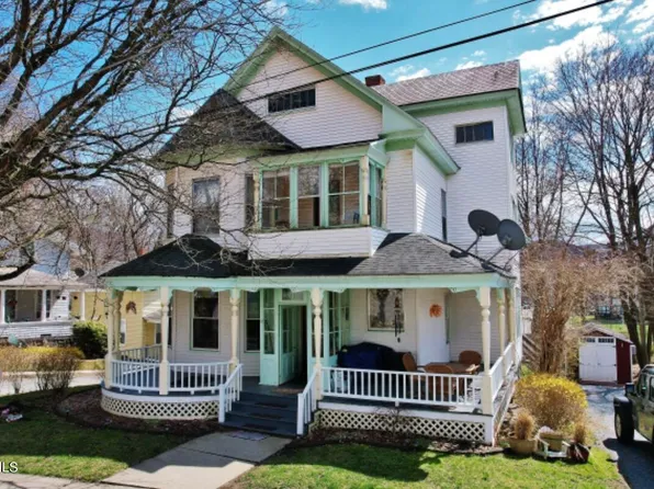 86 Chestnut St, North Adams, MA 01247