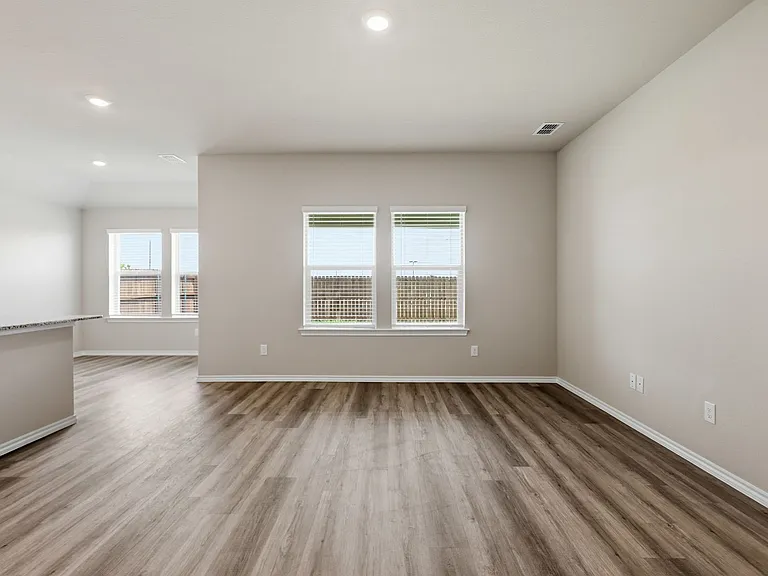 564 Mash Ln — Photo 18
