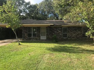 111 Crescent Dr, Hattiesburg, MS 39401