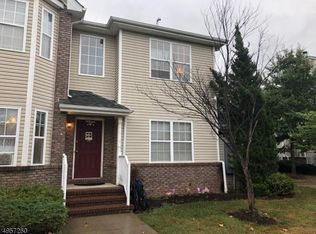 113 Forest Dr, Piscataway, NJ 08854