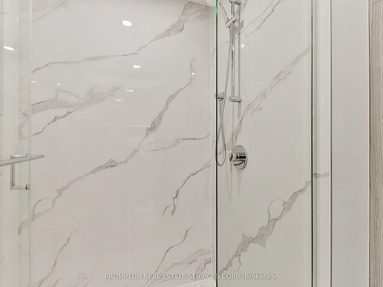 18 Esther Shiner Blvd #610 — Photo 32