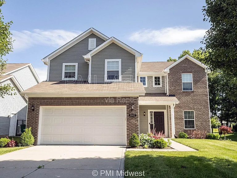 8802 Benjamin Ln — Photo 1