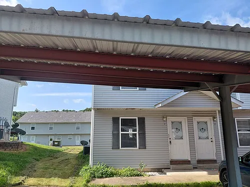 20304 Skyview Dr Photo 1
