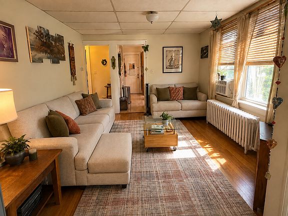 2nd image of 258 S Allen St #2