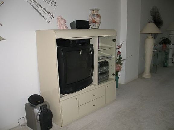 Living Room (3)