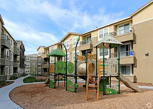 Highlands Point Apartments Photo 1