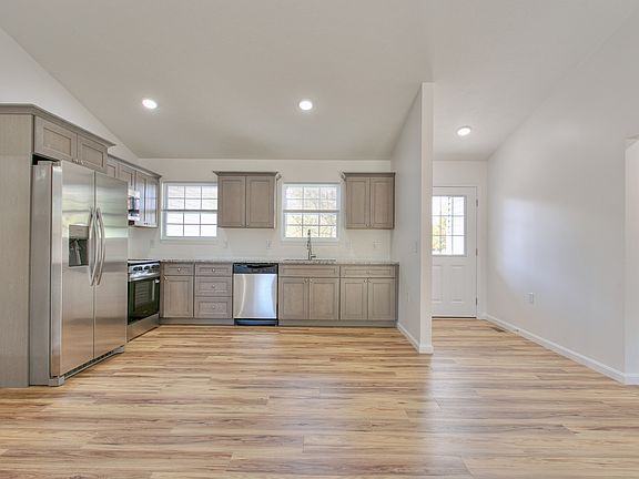 3rd image of 1059 Waynoka Dr
