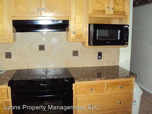 5th image of 2517 Melrose Dr