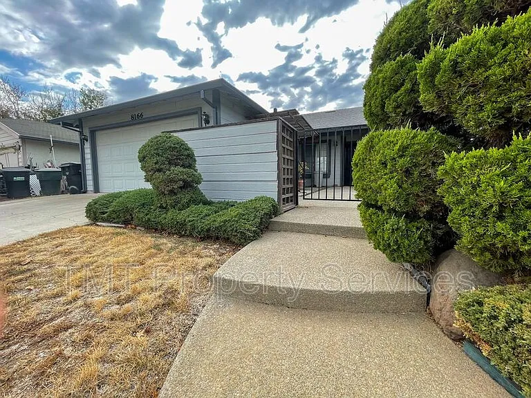 8166 Morgan Hill Way — Photo 4