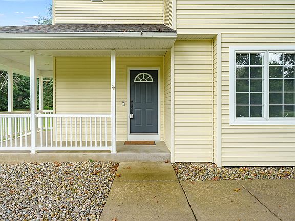 2nd image of 4467 Walkers Ridge Rd