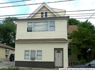 1035 Post Ave, Staten Island, NY 10302