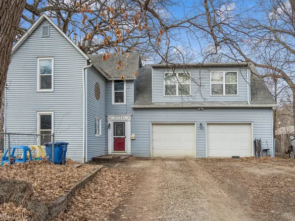 2731 Franklin Ave, Des Moines, IA 50310