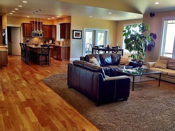 5th image of 9409 N Belmont Dr