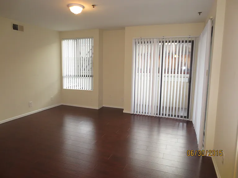 1833 N Kingsley Dr #5 — Photo 6