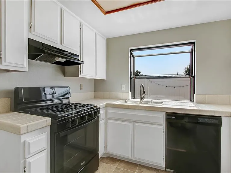 8549 Salina St — Photo 9