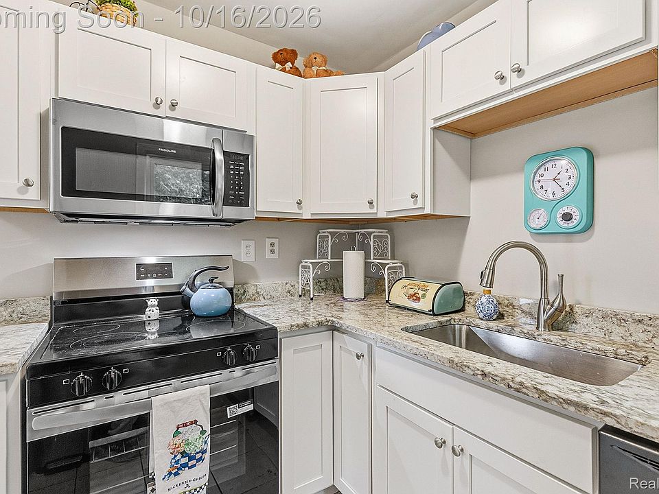 853 Wordsworth St, photo 9