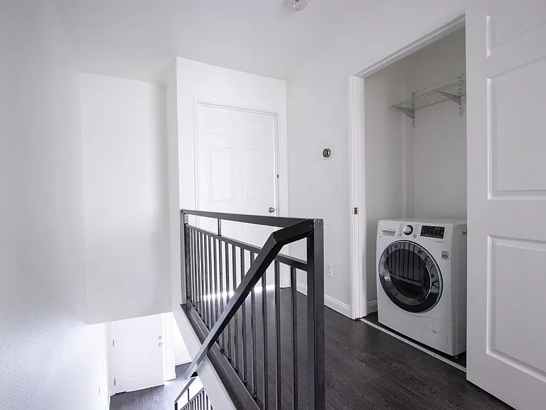 1817 Garfield Pl — Photo 17