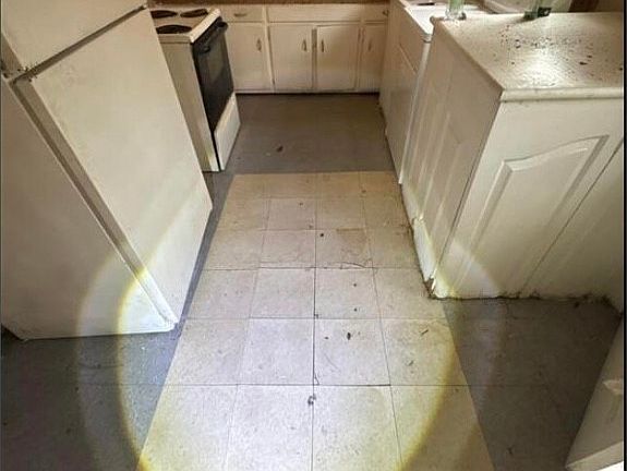 4th image of 111 Tyler Ave