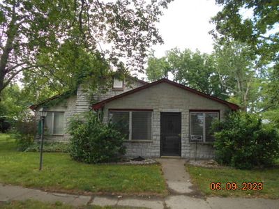 17 W South Street, Aurora, MO, 65605