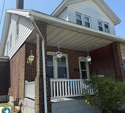 2nd image of 2406 Butler St