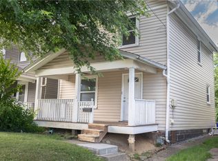 1345 4th Ave, Coraopolis, PA 15108