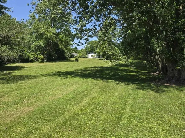 12608 W Washington Center Rd, Fort Wayne, IN 46818
