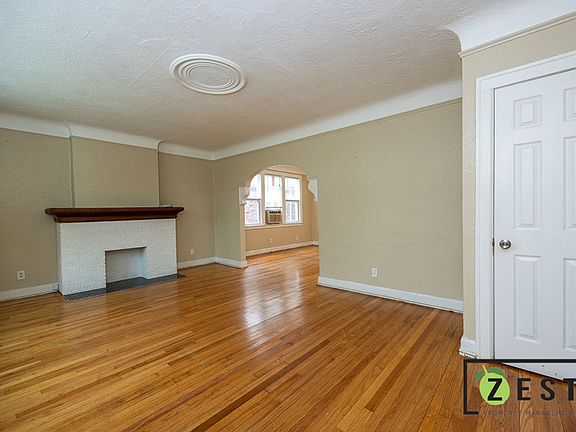 3rd image of 15080 Sussex St APT 1