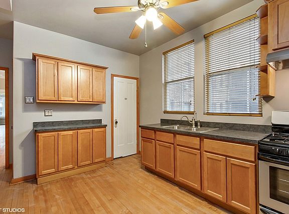 4th image of 8011 S Paxton Ave