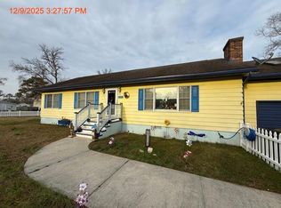 7205 Sunset Dr, Chincoteague Island, VA 23336