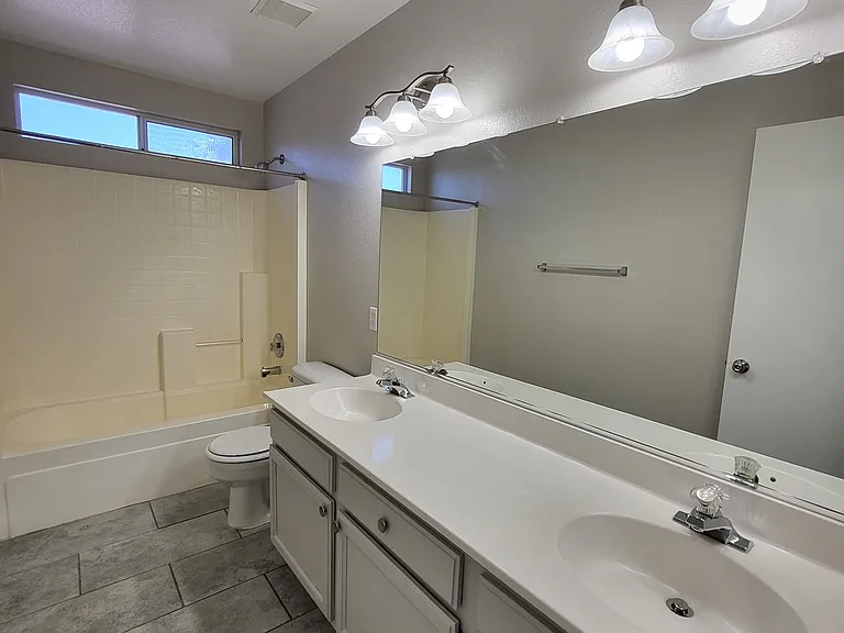 109 Montesol Dr — Photo 14