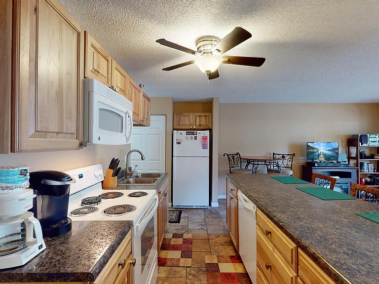 103 Southwood Shores Pl #1C — Photo 9