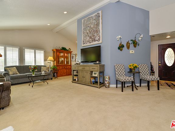 3rd image of 6207 Irena Ave