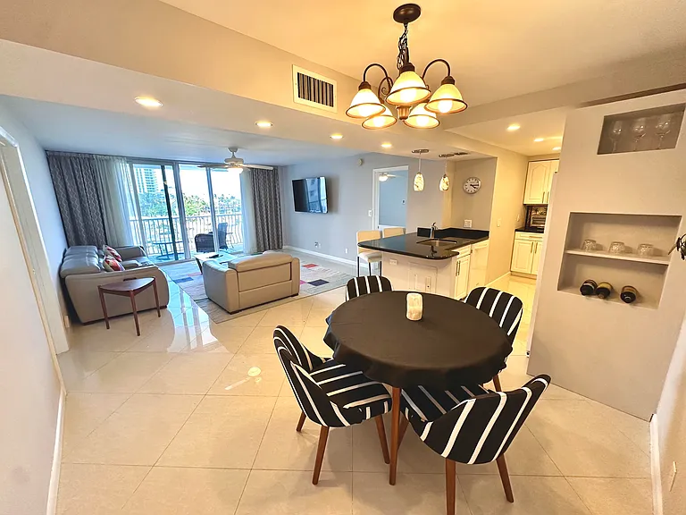 1 Las Olas Cir #313 — Photo 9