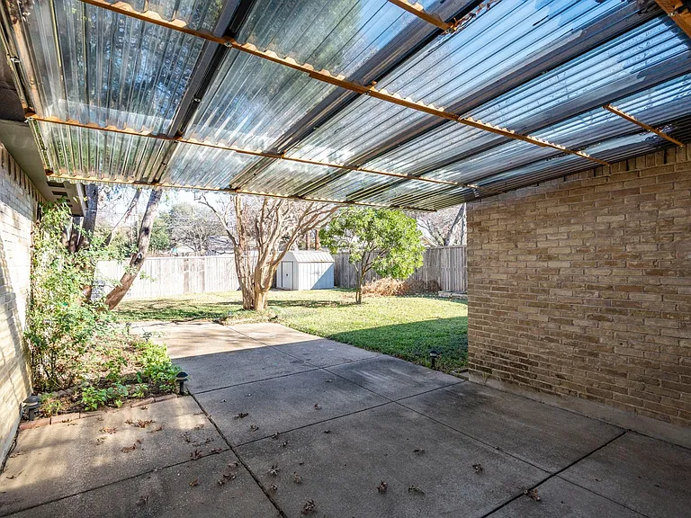 12611 High Meadow Dr — Photo 33