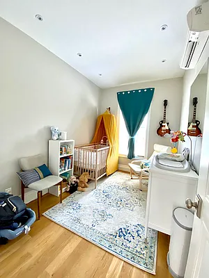Rented by Lang Realty LLC | media 16